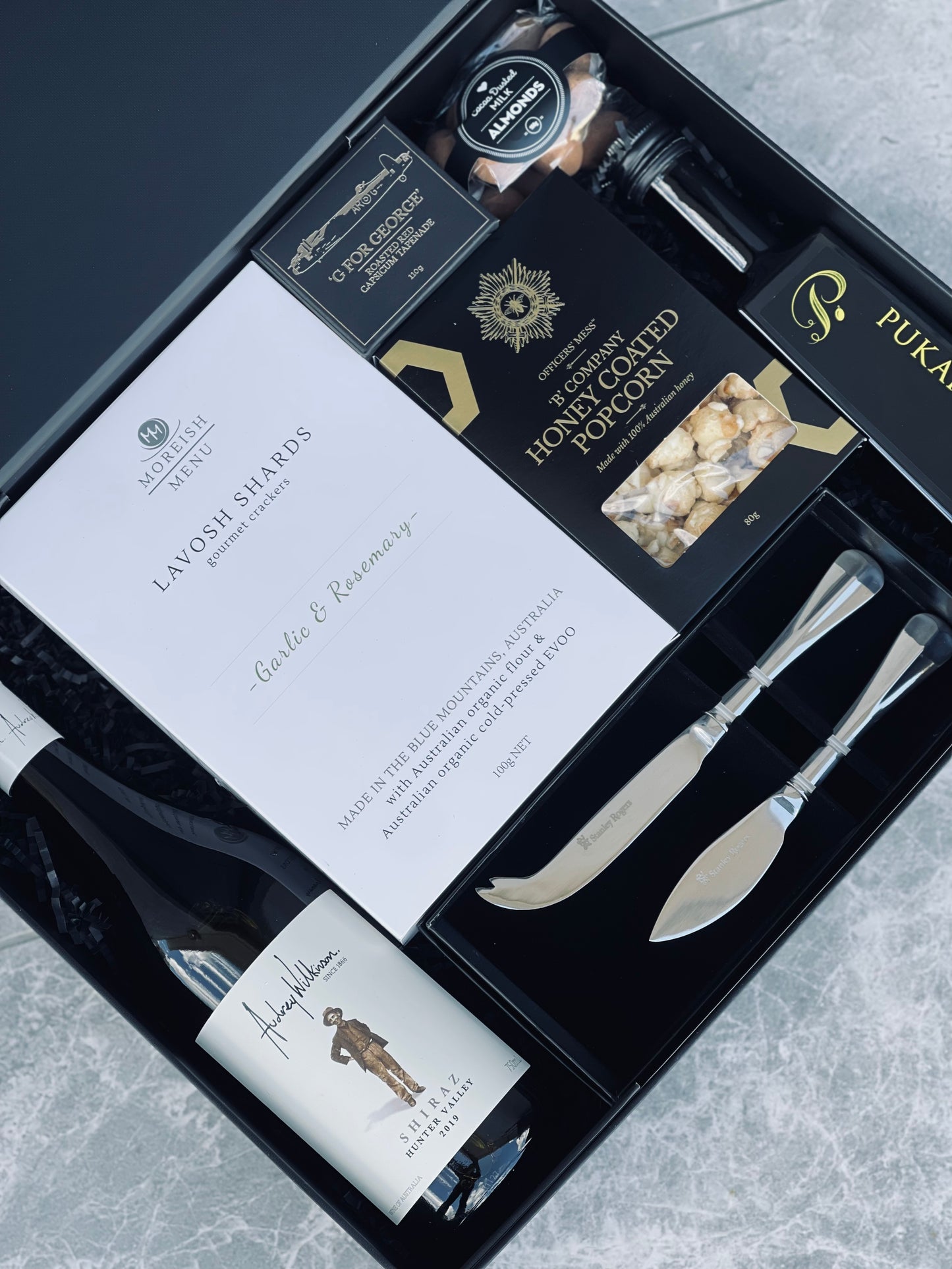 
                  
                    The Classic Hamper
                  
                