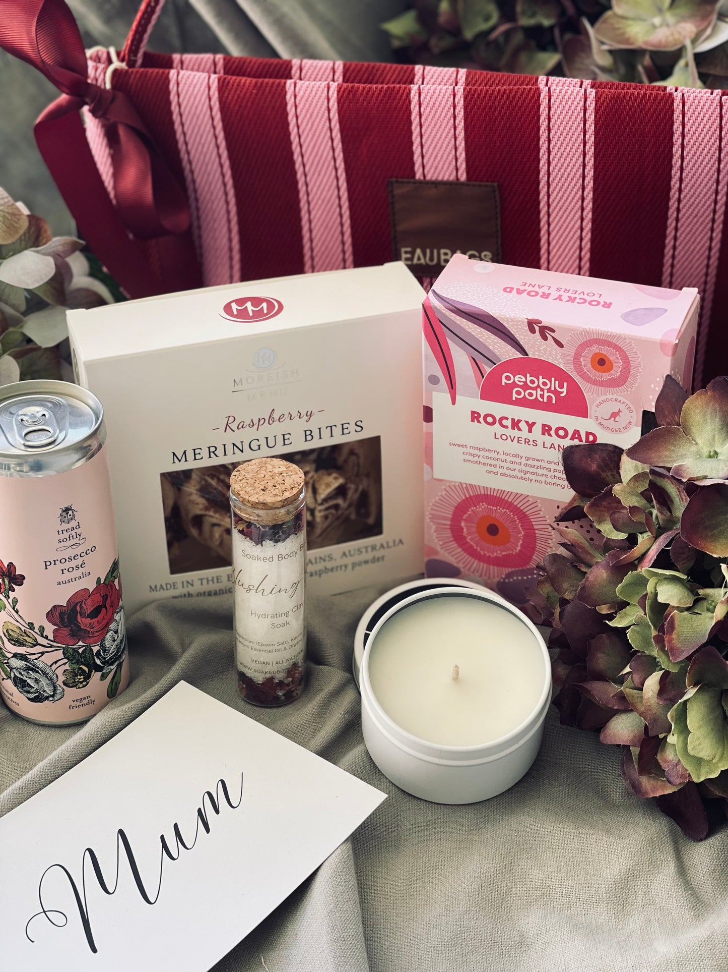 Pamper Poché