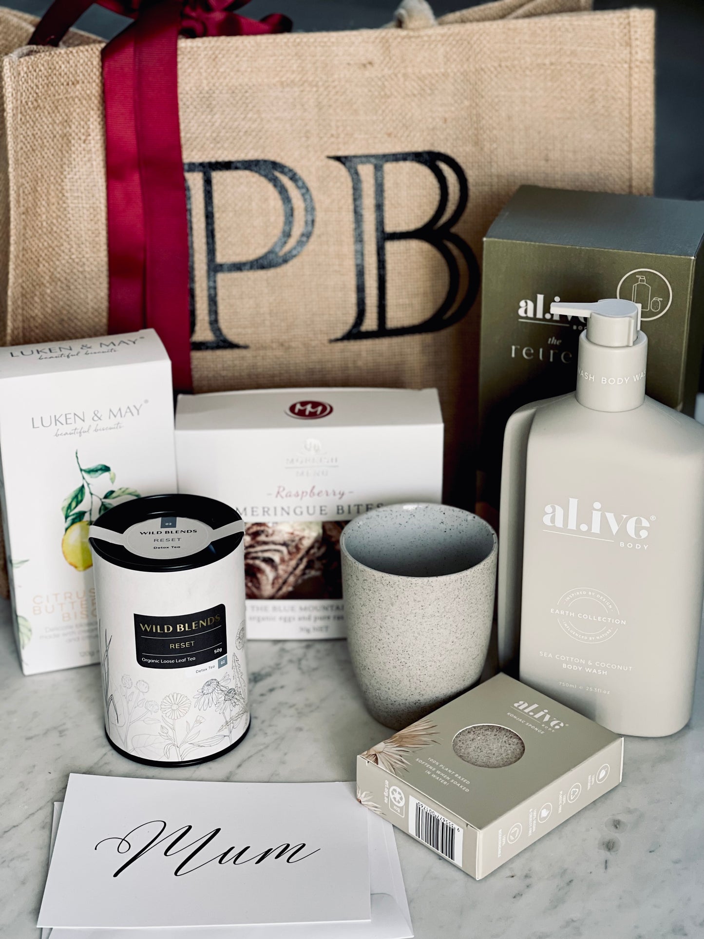 
                  
                    Signature ‘Retreat’ Tote Hamper
                  
                