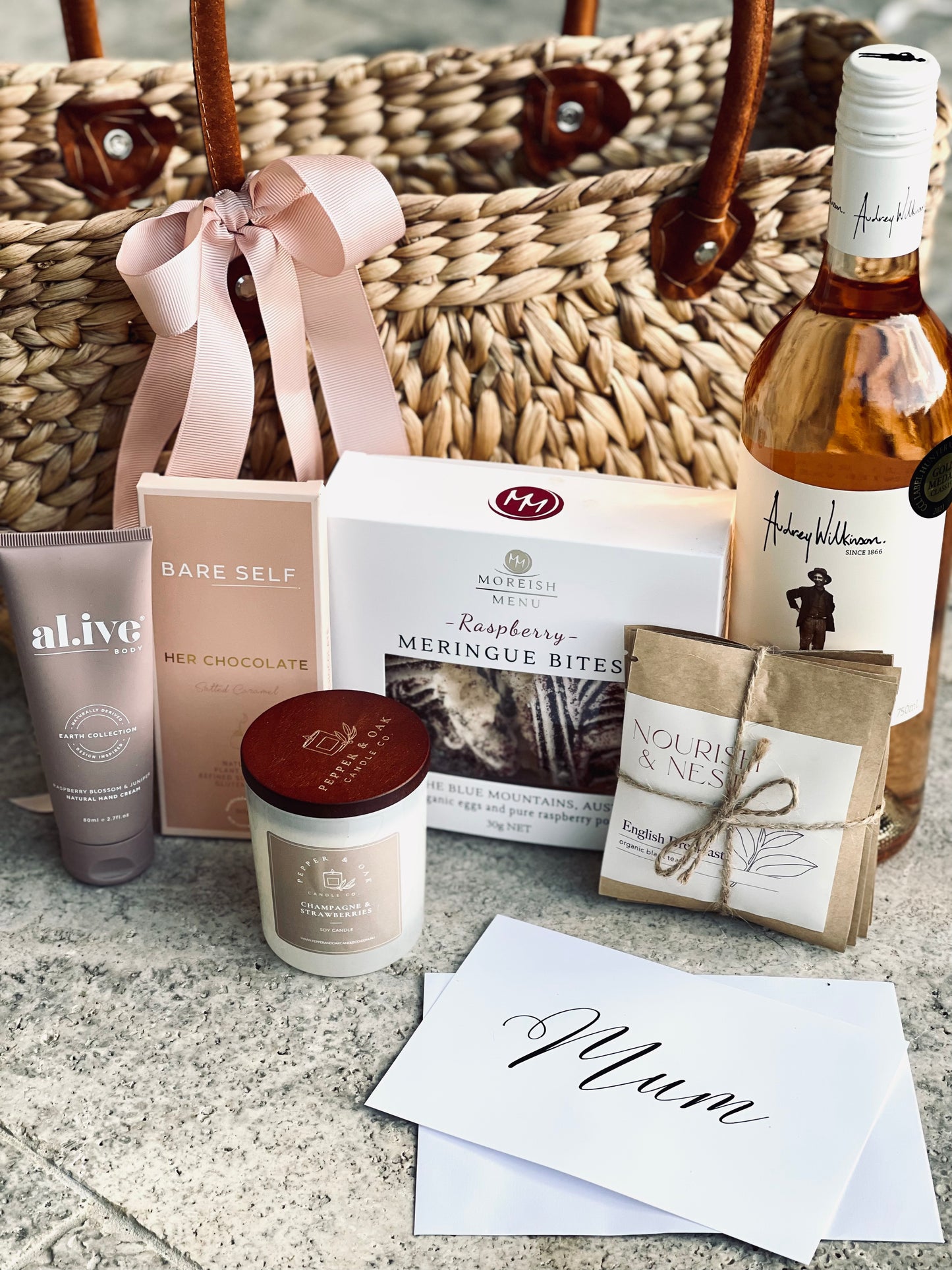 Bella Basket Hamper