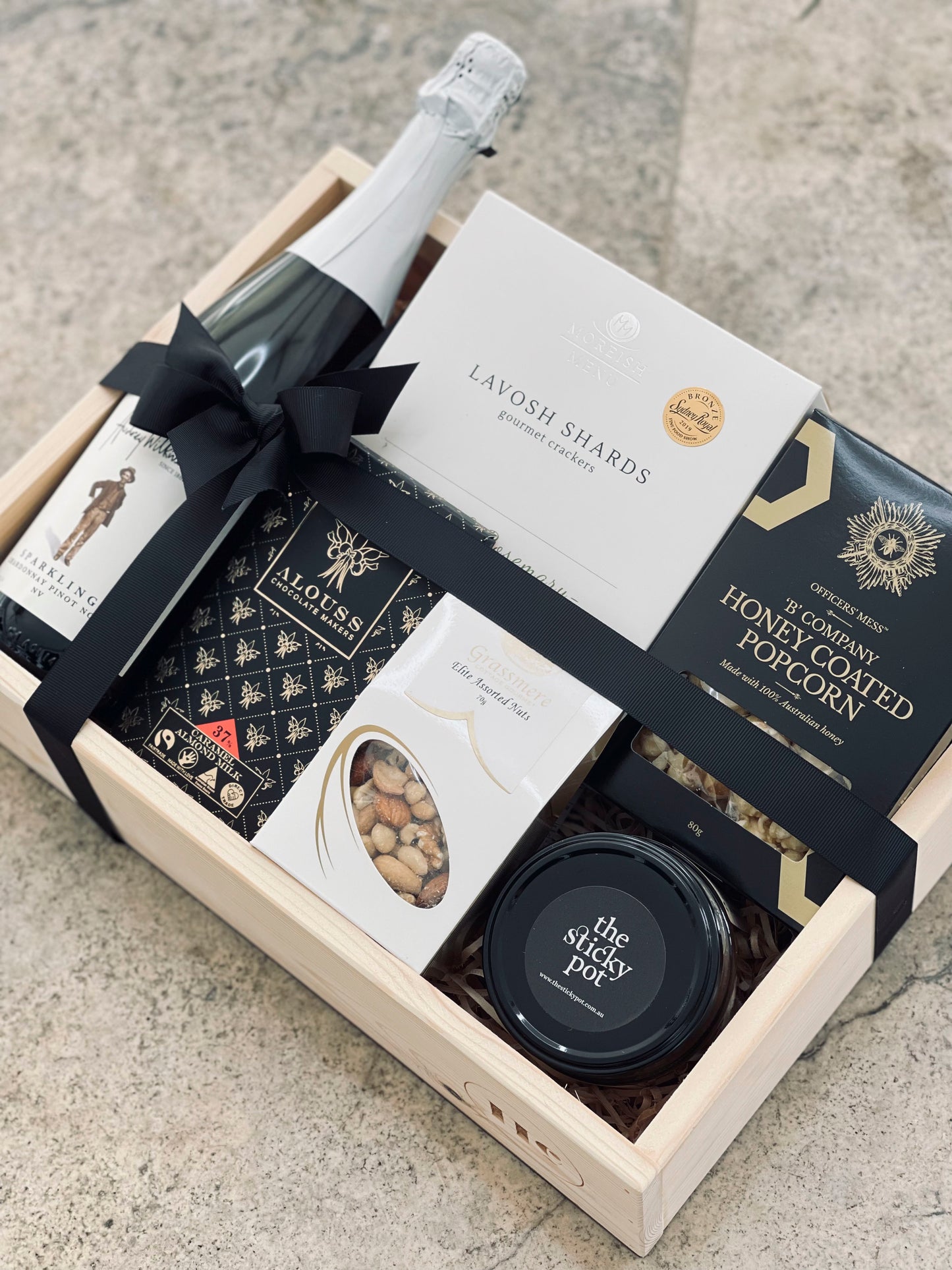 
                  
                    Hamper Culture Signature Hamper items
                  
                