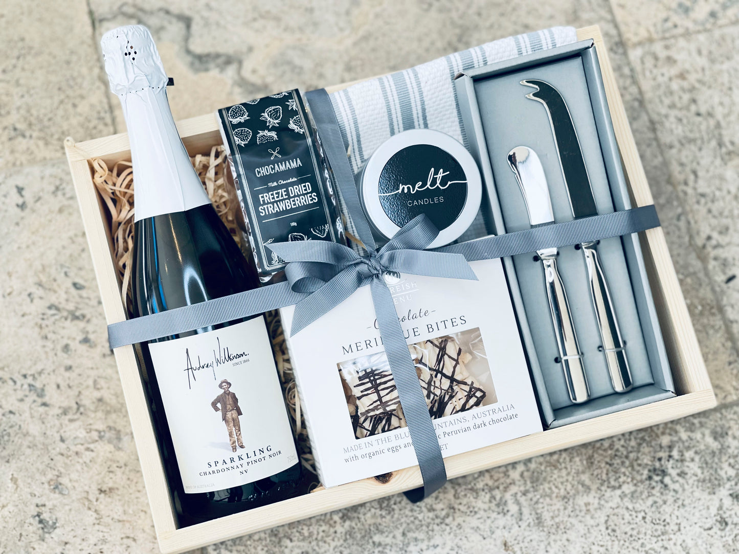 
                  
                    Hamper Culture wine melt cheese knives
                  
                