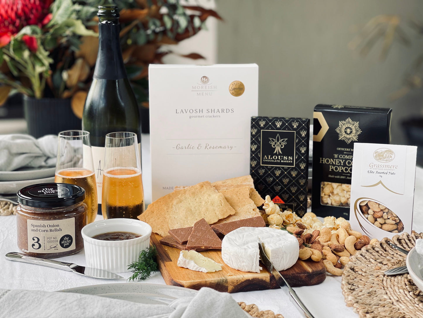 
                  
                    The Luxe Hamper
                  
                