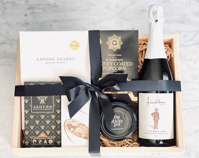 
                  
                    HC Signature Hamper
                  
                